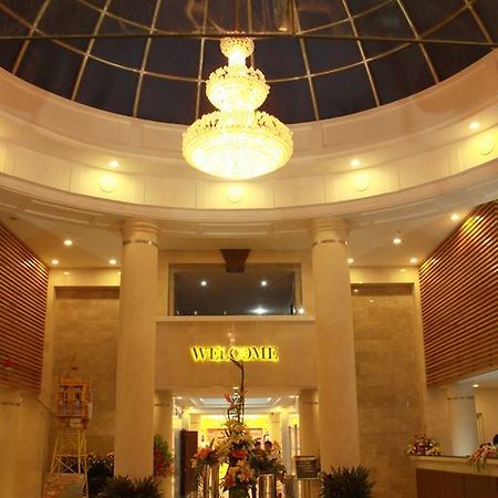 דה לאט Dragon King Hotel מראה חיצוני תמונה