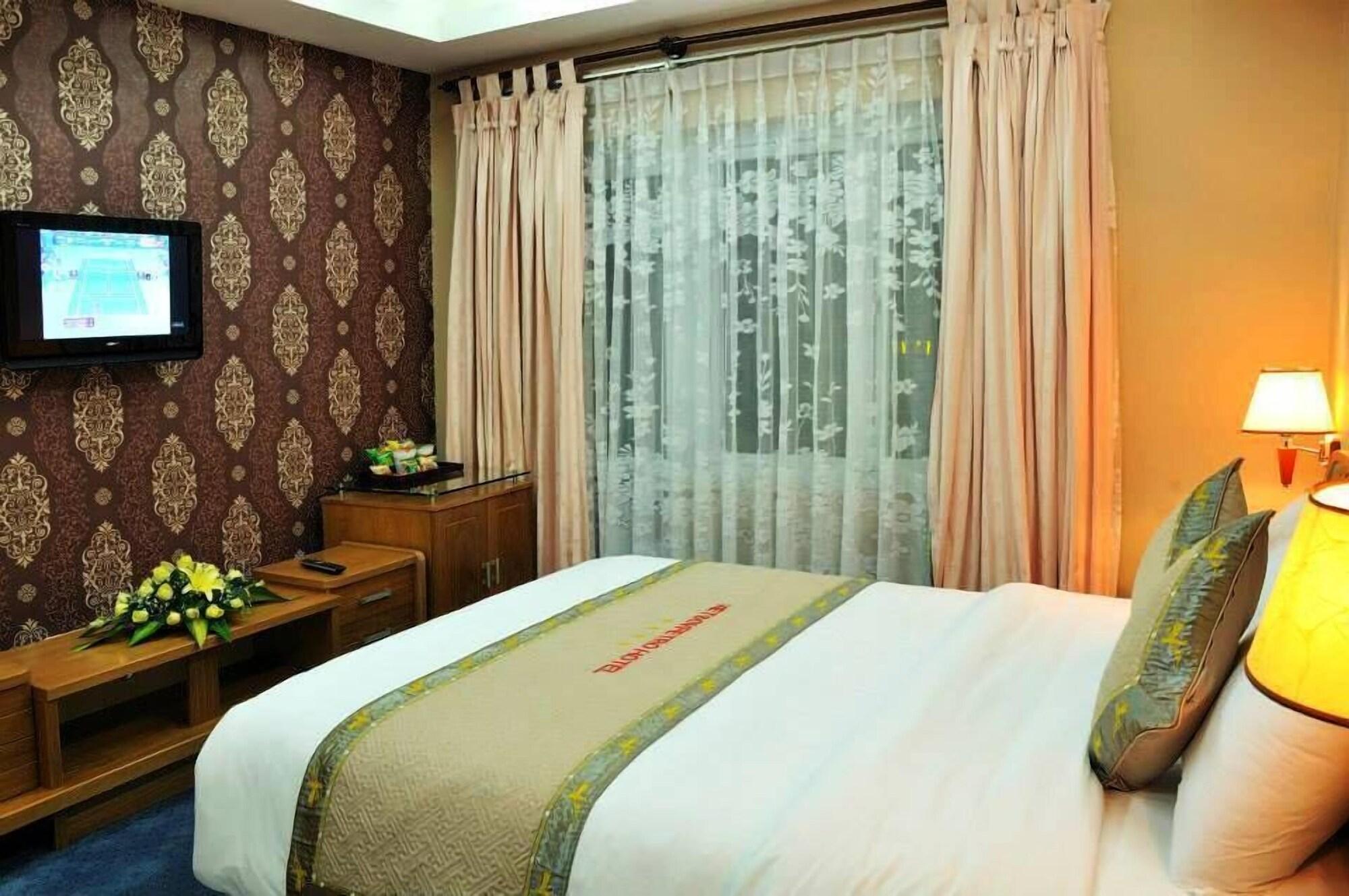 דה לאט Dragon King Hotel מראה חיצוני תמונה
