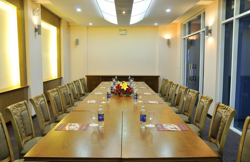 דה לאט Dragon King Hotel מראה חיצוני תמונה